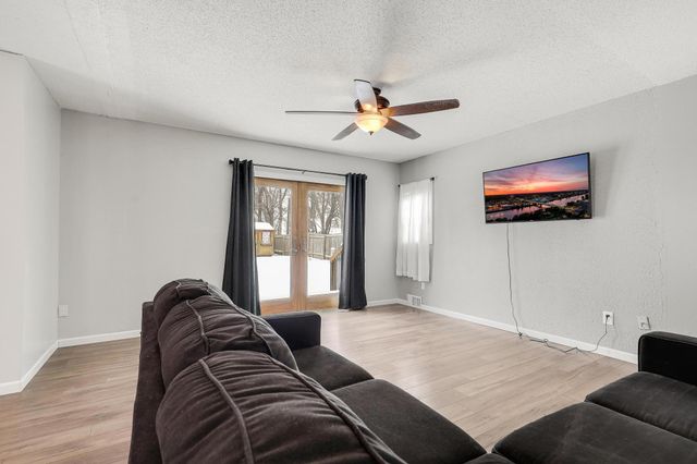 214 18th Street W, Hastings, MN 55033