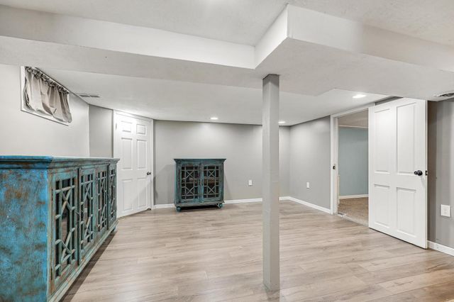 214 18th Street W, Hastings, MN 55033