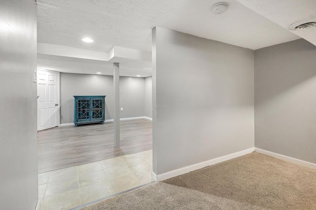 214 18th Street W, Hastings, MN 55033