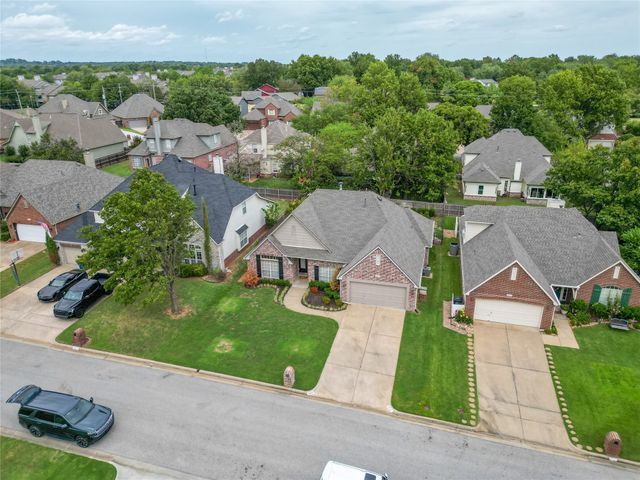 8523 E 82nd Street, Tulsa, OK 74133