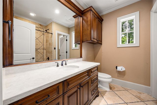 735 Timber Hill Drive, Hedwig Village, TX 77024