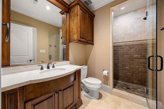 735 Timber Hill Drive, Hedwig Village, TX 77024