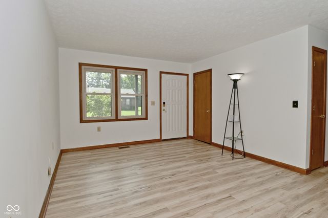 750 Delray Drive, Indianapolis, IN 46241