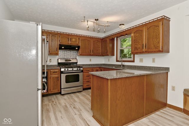 750 Delray Drive, Indianapolis, IN 46241