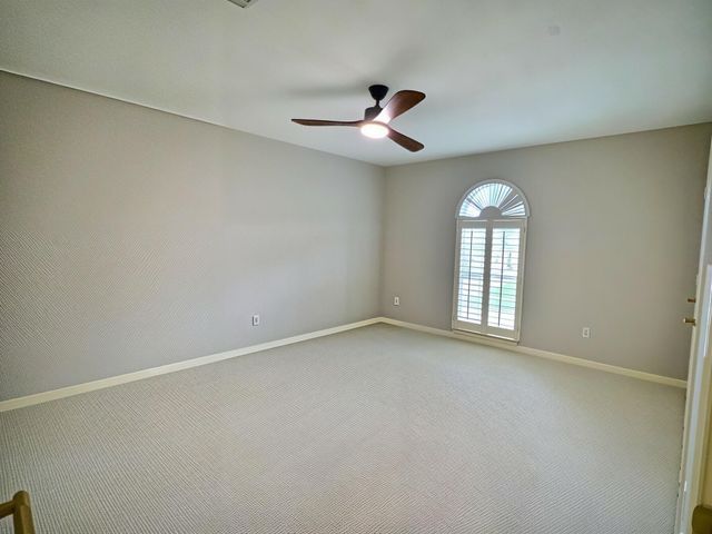 305 Oak Creek Court, League City, TX 77573