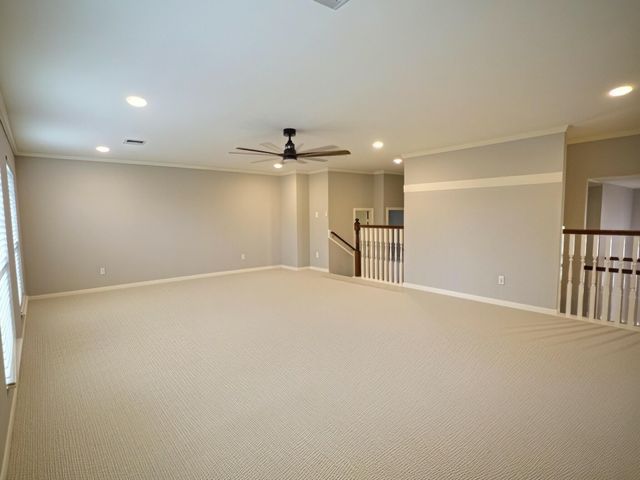 305 Oak Creek Court, League City, TX 77573