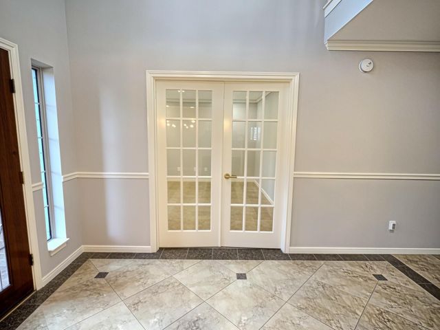 305 Oak Creek Court, League City, TX 77573