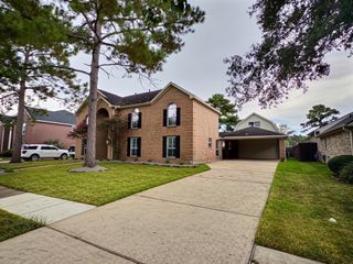 305 Oak Creek Court, League City, TX 77573