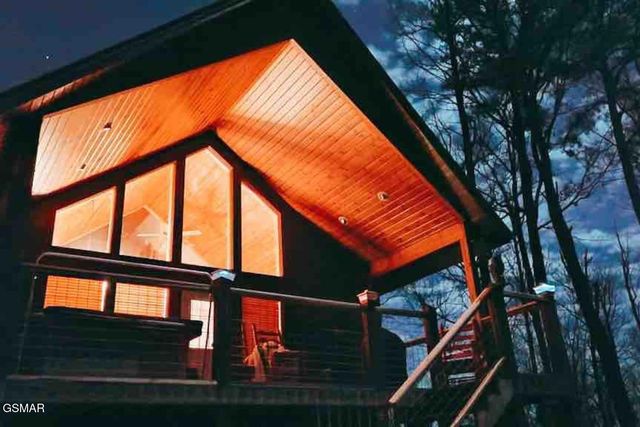 1876 Natures Lane, Sevierville, TN 37862