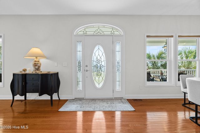 214 Pelican Walk, Hampstead, NC 28443