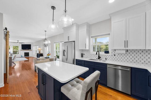 214 Pelican Walk, Hampstead, NC 28443