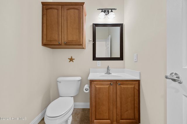 214 Pelican Walk, Hampstead, NC 28443