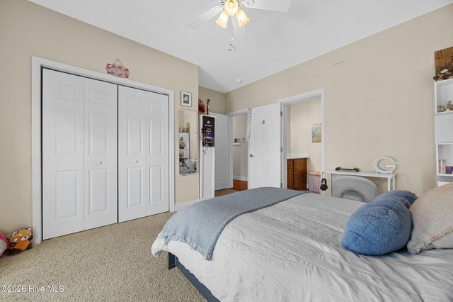 214 Pelican Walk, Hampstead, NC 28443