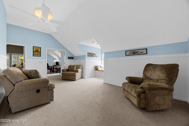 214 Pelican Walk, Hampstead, NC 28443