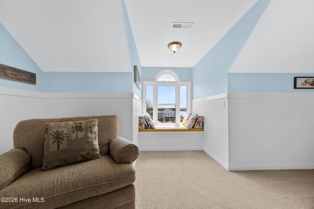 214 Pelican Walk, Hampstead, NC 28443