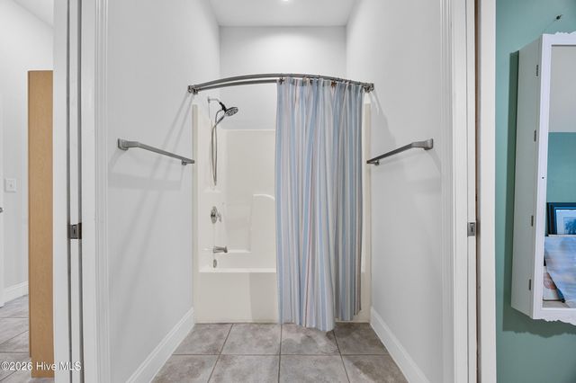 214 Pelican Walk, Hampstead, NC 28443