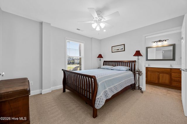214 Pelican Walk, Hampstead, NC 28443