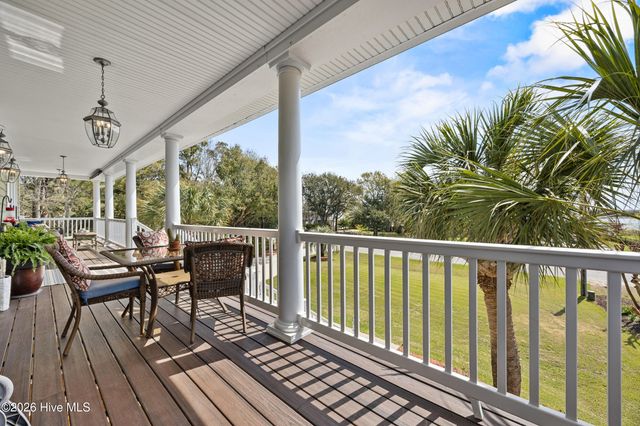 214 Pelican Walk, Hampstead, NC 28443