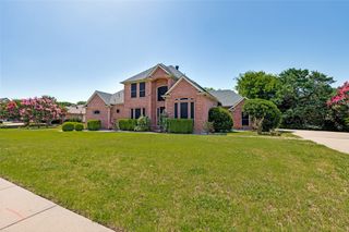 2828 S Lakeview Drive, Cedar Hill, TX 75104