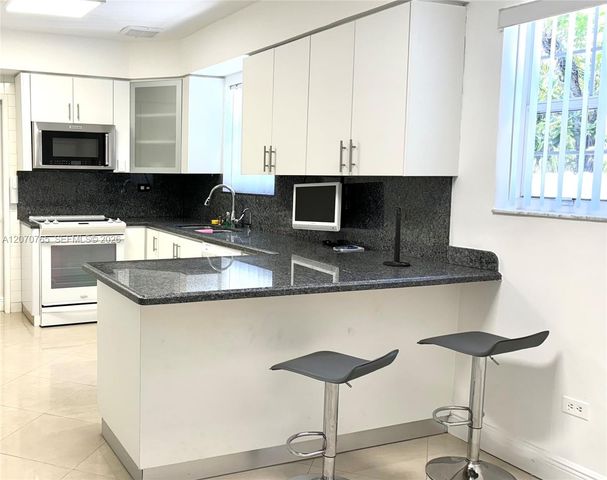 1611 71st Street, Miami Beach, FL 33141