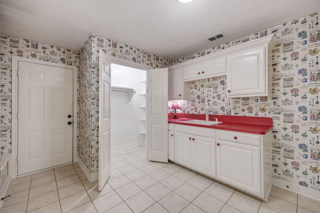 17820 Oak Forest Drive, Flint, TX 75762
