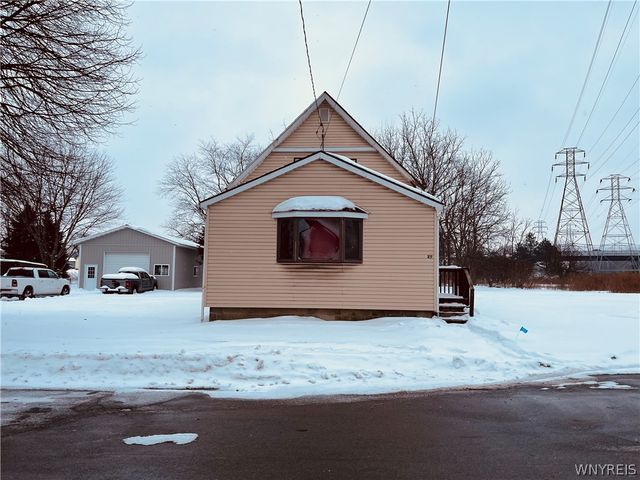 29 Aurora Avenue, West Seneca, NY 14224