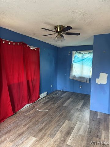 29 Aurora Avenue, West Seneca, NY 14224