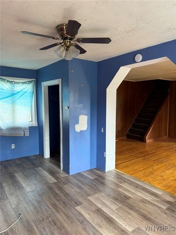 29 Aurora Avenue, West Seneca, NY 14224