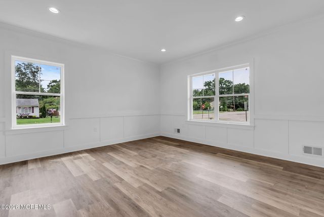 1150 Manchester Street, Toms River, NJ 08757