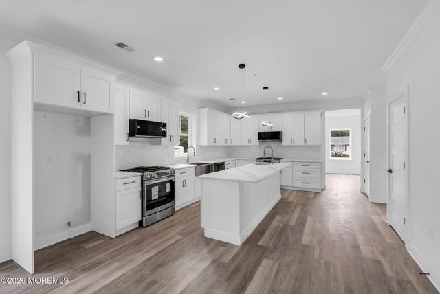 1150 Manchester Street, Toms River, NJ 08757