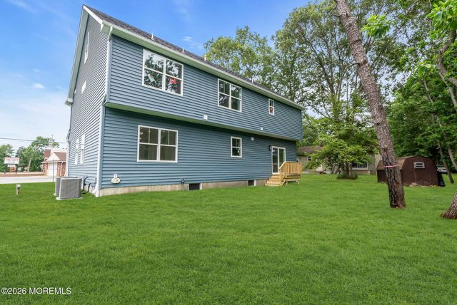 1150 Manchester Street, Toms River, NJ 08757