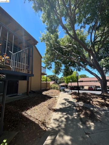 5313 Ridgeview Cir 4, El Sobrante, CA 94803