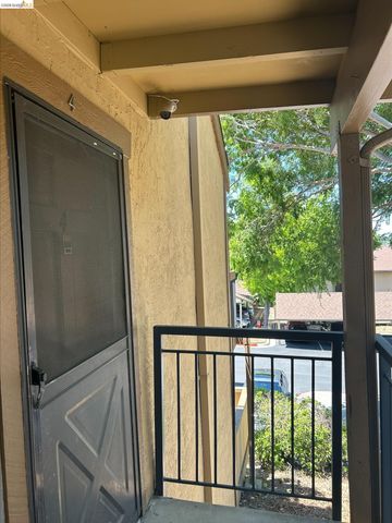 5313 Ridgeview Cir 4, El Sobrante, CA 94803