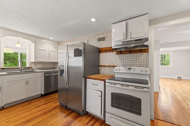 42 Elinor Road, Newton, MA 02461