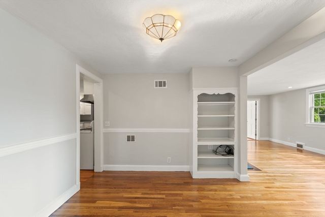 42 Elinor Road, Newton, MA 02461
