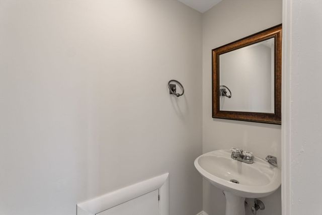 42 Elinor Road, Newton, MA 02461
