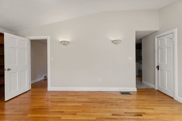 42 Elinor Road, Newton, MA 02461