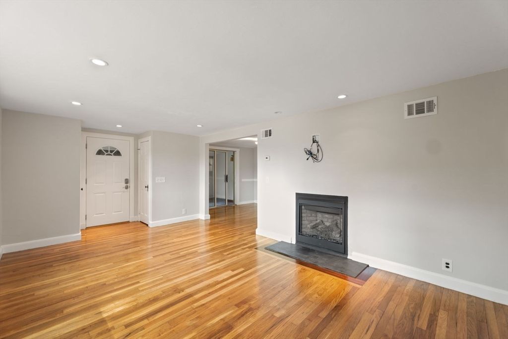 42 Elinor Road, Newton, MA 02461