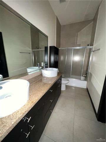 4217 Colbath Avenue 250b, Mcallen, TX 78503