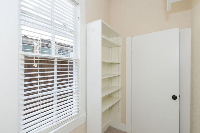 3909 Barnes Street, Houston, TX 77007