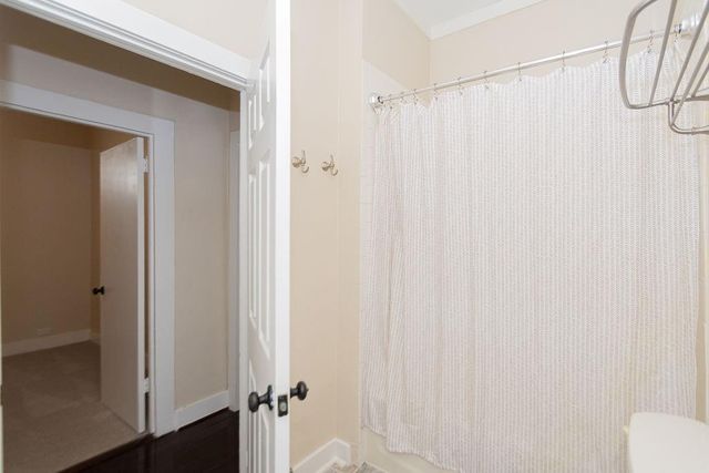 3909 Barnes Street, Houston, TX 77007