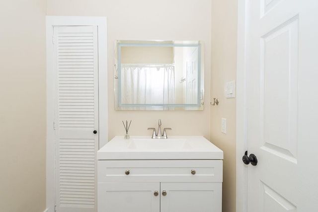 3909 Barnes Street, Houston, TX 77007