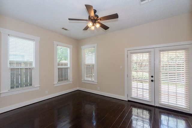 3909 Barnes Street, Houston, TX 77007