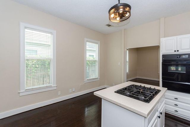 3909 Barnes Street, Houston, TX 77007