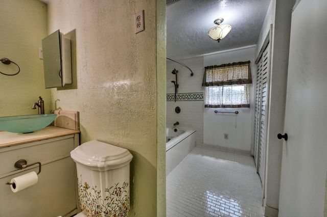 5148 Fm 457, Bay City, TX 77414