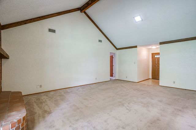 340 Grand Meadow Drive, Fort Worth, TX 76108