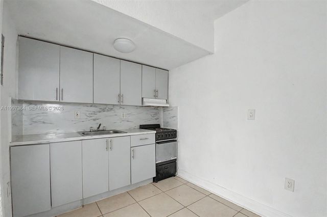 50 NW 79th St 2, Miami, FL 33150