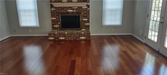 110 Liberty DR, Yorktown, VA 23693