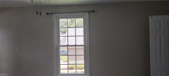 110 Liberty DR, Yorktown, VA 23693