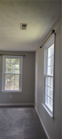 110 Liberty DR, Yorktown, VA 23693